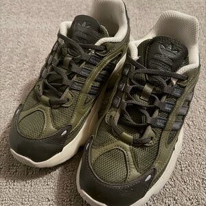 Kids Adidas Sneakers